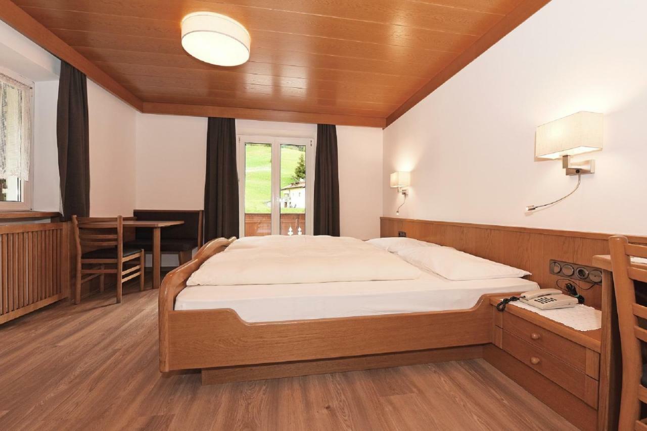 Hotel Garni Vanadis Ortisei Kültér fotó