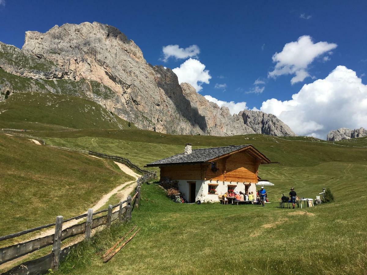 Hotel Garni Vanadis Ortisei Kültér fotó